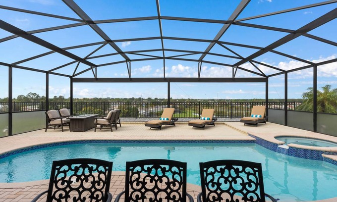 Windsor Hills House | 232 m² House ∙ 5 bedrooms ∙ 12 guests