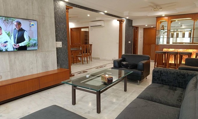 New Delhi House | 233 m² House ∙ 3 bedrooms ∙ 6 guests