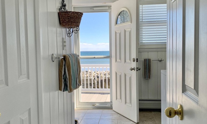Rye House | 2330 Ocean Blvd.