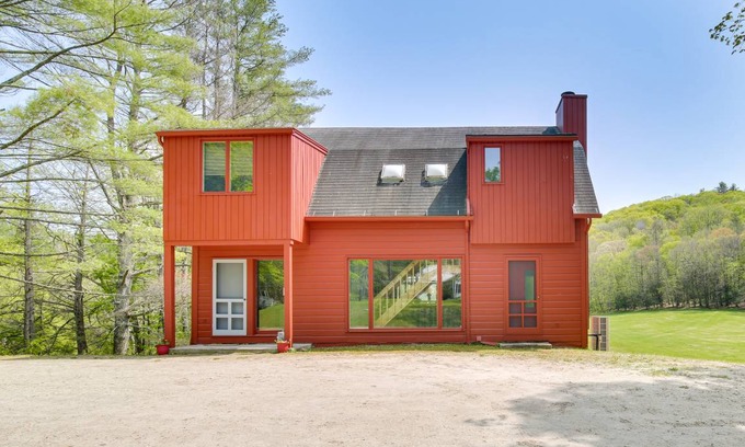 Falls Village House | 234 m² House ∙ 6 bedrooms ∙ 11 guests