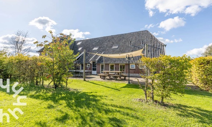 Halle House | 237 m² House ∙ 7 bedrooms ∙ 15 guests