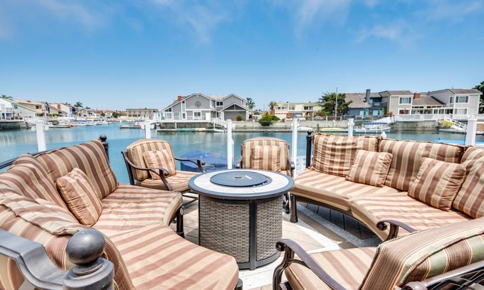 Channel Islands House | 239 m² House ∙ 4 bedrooms ∙ 10 guests