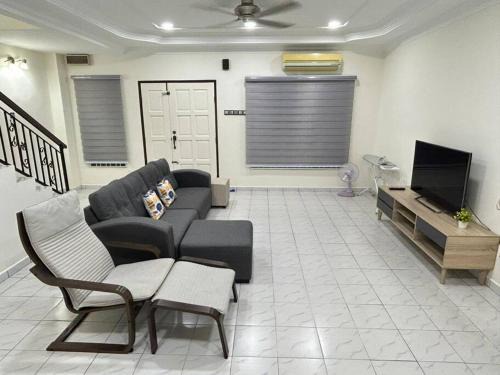 Kampung Kayu Ara House | 239 S2 # U Homestay