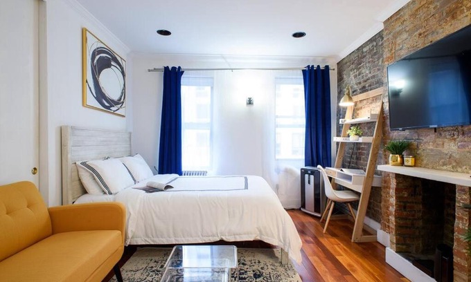 Peter Cooper Village Apartment | 24-17 Renovated Studio Prime Location WD