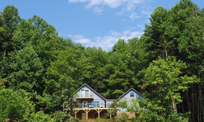 Lenoir House | 24-Acre Cottage w/Hot Tub ~ 10 Mi to Blowing Rock