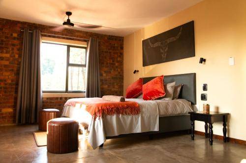 Marloth Park Hotel | 240 m² Hotel ∙ 4 bedrooms ∙ 8 guests