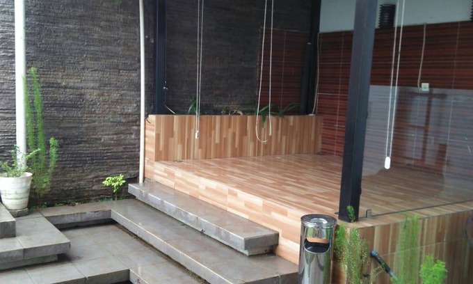 Bogor House | 240 m² House ∙ 3 bedrooms ∙ 7 guests