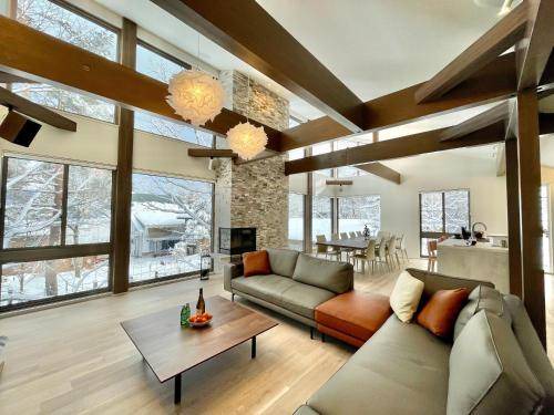 Echo Land House | 240 m² House ∙ 4 bedrooms ∙ 12 guests