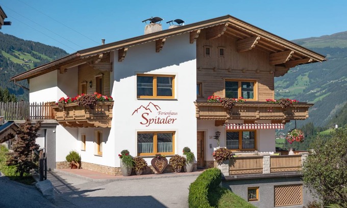 Hippach House | 240 m² House ∙ 9 bedrooms ∙ 22 guests