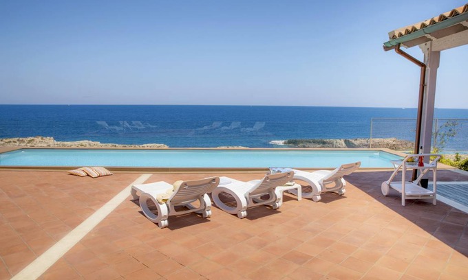 Augusta Villa | 240 m² Villa ∙ 4 bedrooms ∙ 8 guests