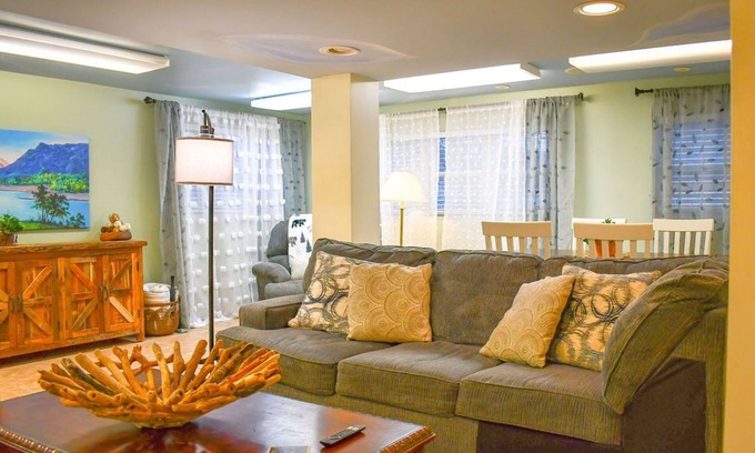 East Haven  Rutland County House | 2400sq.ft of relaxation. Only 7-10 Miles from Killington and Pico