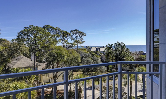 North Forest Beach Condo | 2403 SeaCrest-4th Floor/Ocean Views & Newly Updated