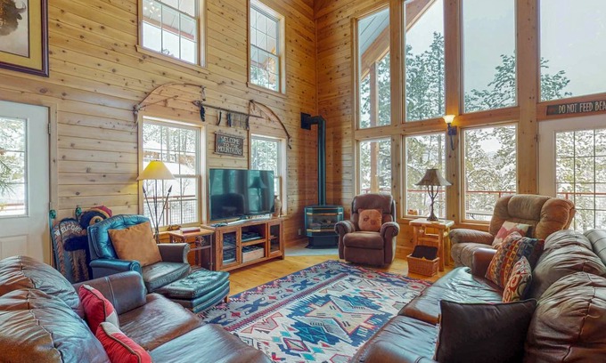 San Juan River Village Cabin | 243 m² Cabin ∙ 4 bedrooms ∙ 10 guests