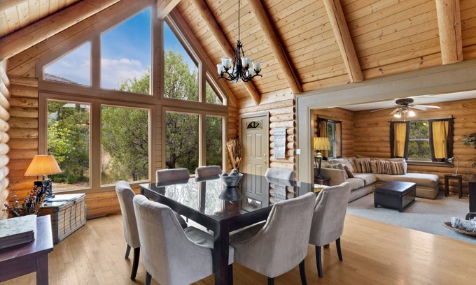 Pleasant Valley House | 243 m² House ∙ 3 bedrooms ∙ 8 guests
