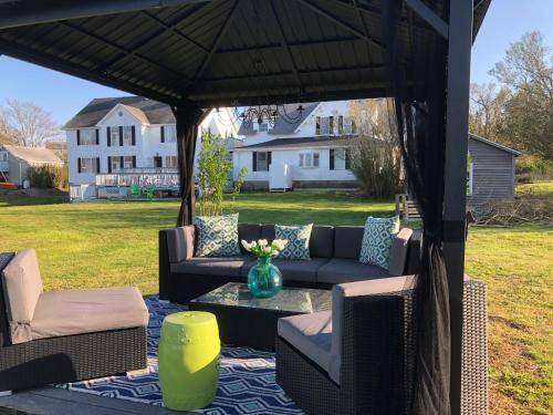 Block Island Hotel | 245 m² Hotel ∙ 4 guests