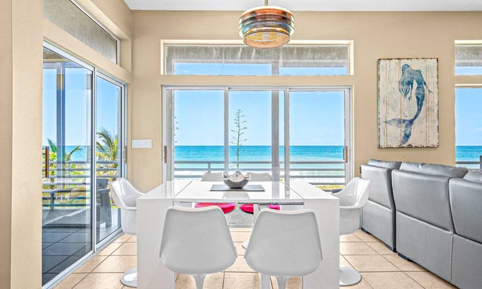 Melbourne Beach House | 247 m² House ∙ 3 bedrooms ∙ 8 guests
