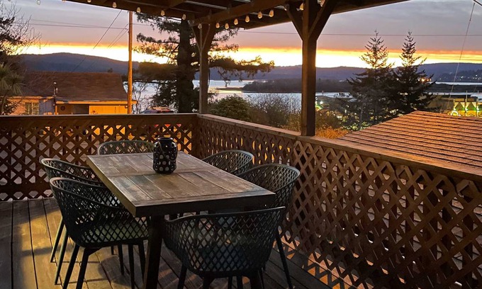 North Bend House | 248 m² House ∙ 4 bedrooms ∙ 8 guests