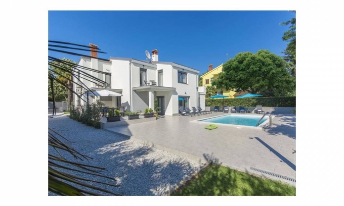 Spadici Villa | 248 m² Villa ∙ 4 bedrooms ∙ 9 guests