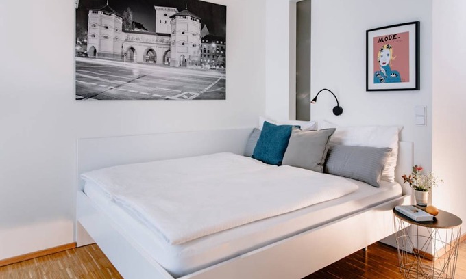 Alt-Moosach Apartment | 25 m² Apartment ∙ 2 guests