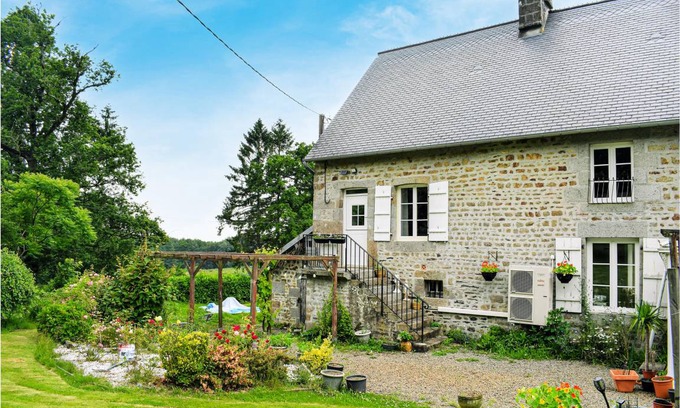 Saint-Sever-Calvados House | 25 m² House ∙ 1 bedroom ∙ 2 guests