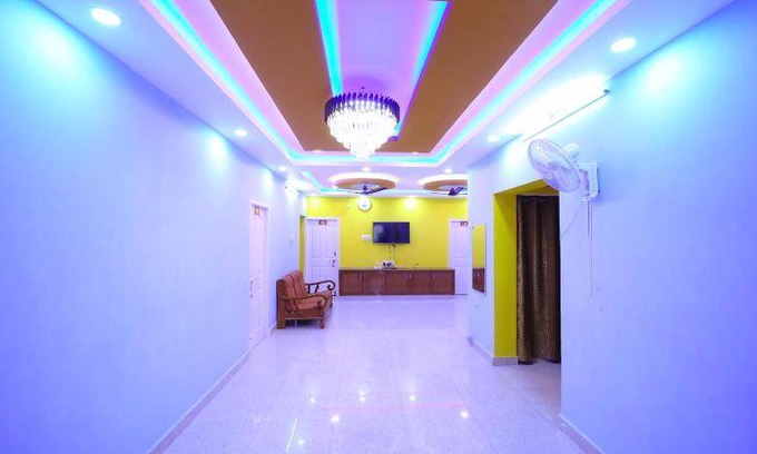 East Tambaram Hotel | 25 m² Hotel ∙ 3 guests