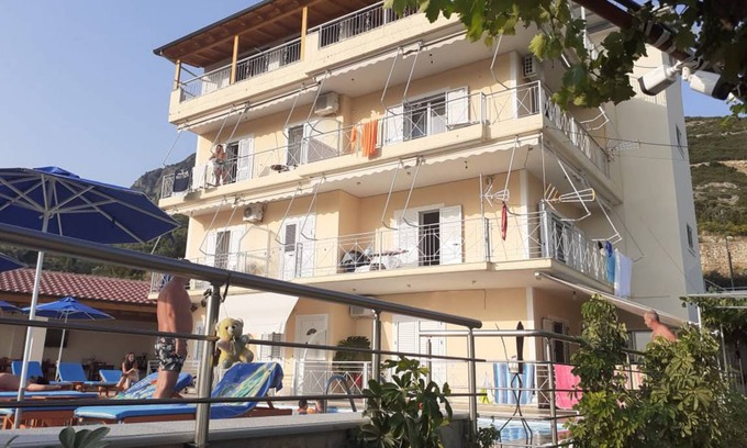Qeparo House | 25 m² House ∙ 1 bedroom ∙ 3 guests