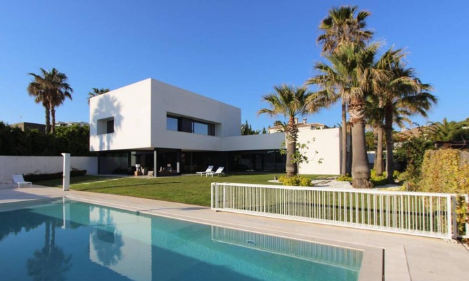 Cabo Roche House | 250 m² House ∙ 5 bedrooms ∙ 10 guests