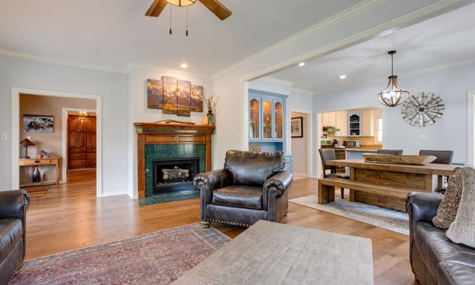 Cedar Valley House | 250 m² House ∙ 4 bedrooms ∙ 8 guests