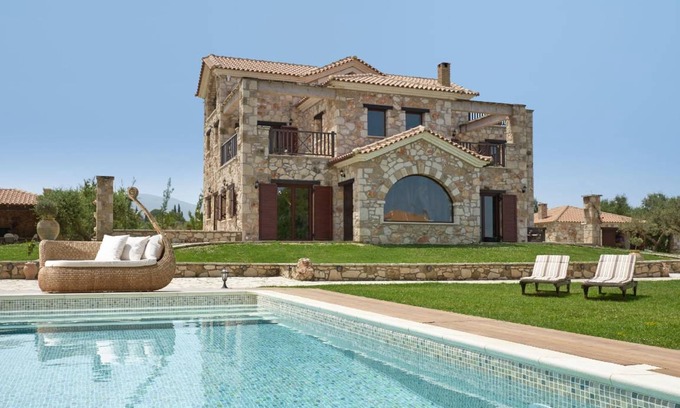 Kalpaki House | 250 m² House ∙ 5 bedrooms ∙ 10 guests