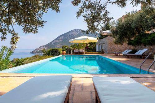 Melissopetra Villa | 250 m² Villa ∙ 4 bedrooms ∙ 10 guests