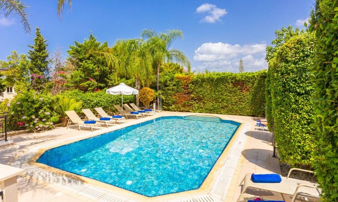 Neo Chorio Villa | 250 m² Villa ∙ 5 bedrooms ∙ 11 guests