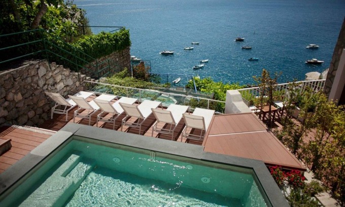 Praiano Villa | 250 m² Villa ∙ 5 bedrooms ∙ 10 guests