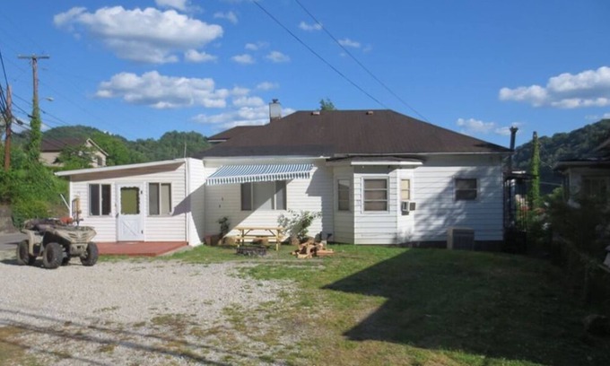 Williamson House | 250 yards from trail 10 (Hatfield & McCoy Trails)