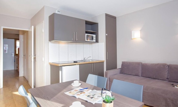 Pra Loup Apartment | 250m from resort center, balcony, parking, tv, ski locker, 25m², Pra Loup