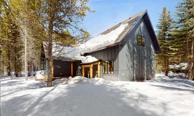 Island Park House | 251 m² House ∙ 5 bedrooms ∙ 13 guests