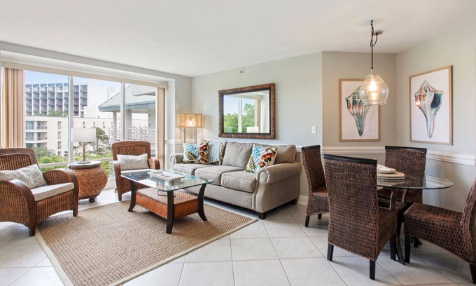 Palmetto Dunes Villa | 2518 Villamare Villa - Updated in Oceanfront Complex w/Fitness, Pools & More