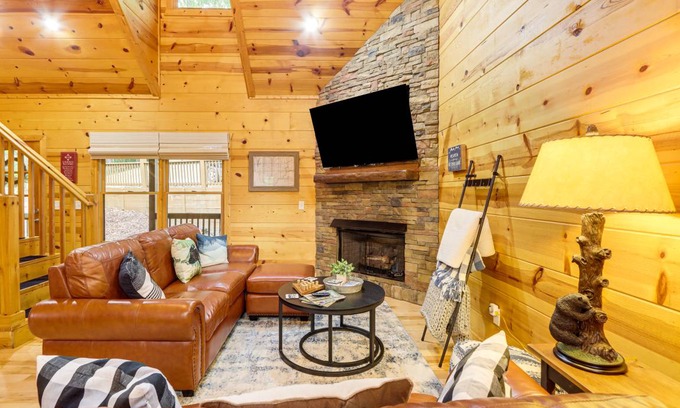 Walnut Mountain House | 253 m² House ∙ 3 bedrooms ∙ 8 guests