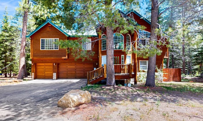 North Upper Truckee House | 254 m² House ∙ 4 bedrooms ∙ 8 guests