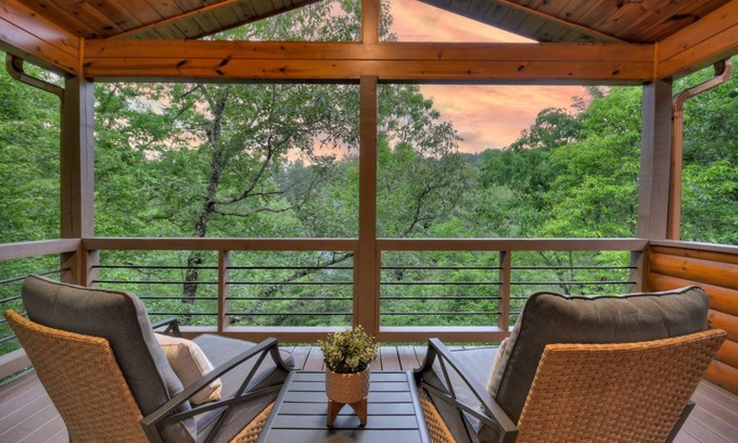 McCaysville Cabin | 255 m² Cabin ∙ 3 bedrooms ∙ 9 guests
