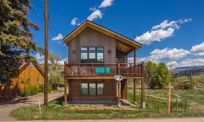 Ridgway House | 258 m² House ∙ 3 bedrooms ∙ 6 guests