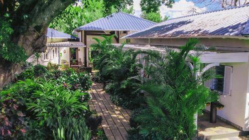 Centre de Flacq Villa | 260 m² Villa ∙ 4 bedrooms ∙ 6 guests