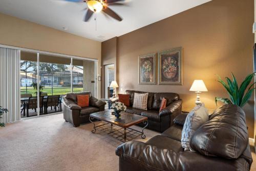 Windsor Hills House | 2605 Pawnall