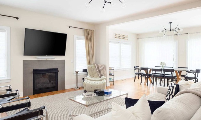 Springs House | 261 m² House ∙ 4 bedrooms ∙ 8 guests