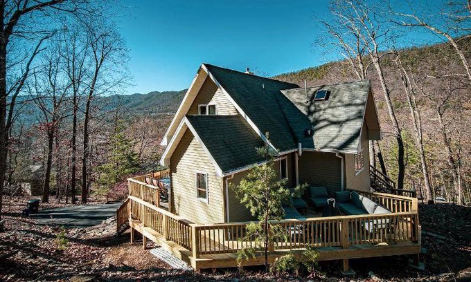 Massanutten House | 261 m² House ∙ 4 bedrooms ∙ 12 guests