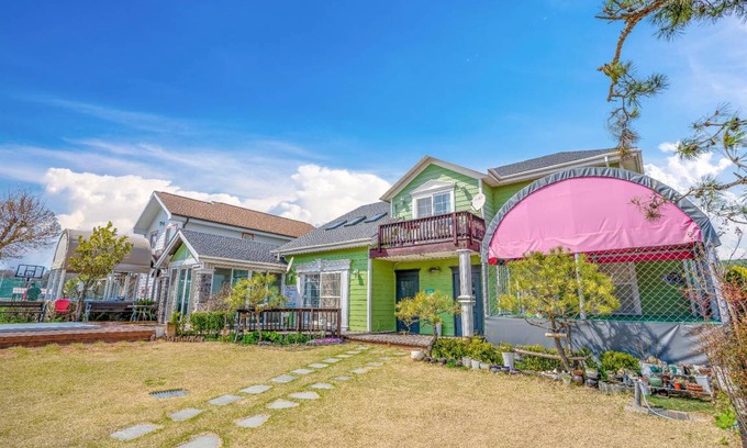 Ansan Apartment | 264 m² Apartment ∙ 12 guests
