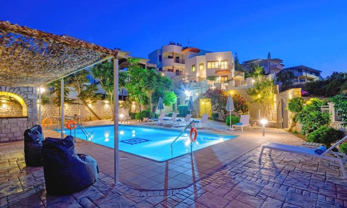 Violi Charaki Villa | 265 m² Villa ∙ 5 bedrooms ∙ 12 guests