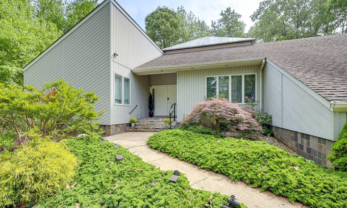 Dover House | 269 m² House ∙ 3 bedrooms ∙ 10 guests