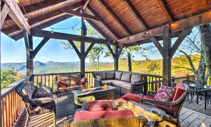 Sapphire House | 269 m² House ∙ 4 bedrooms ∙ 10 guests