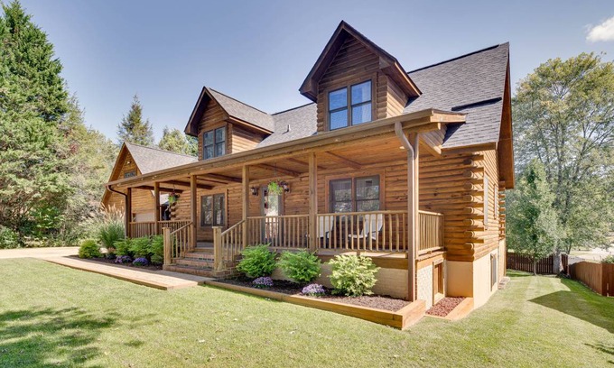 Horse Shoe House | 269 m² House ∙ 5 bedrooms ∙ 12 guests