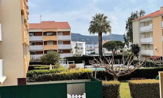 Les Sablettes Apartment | 27 m² Apartment ∙ 2 bedrooms ∙ 4 guests